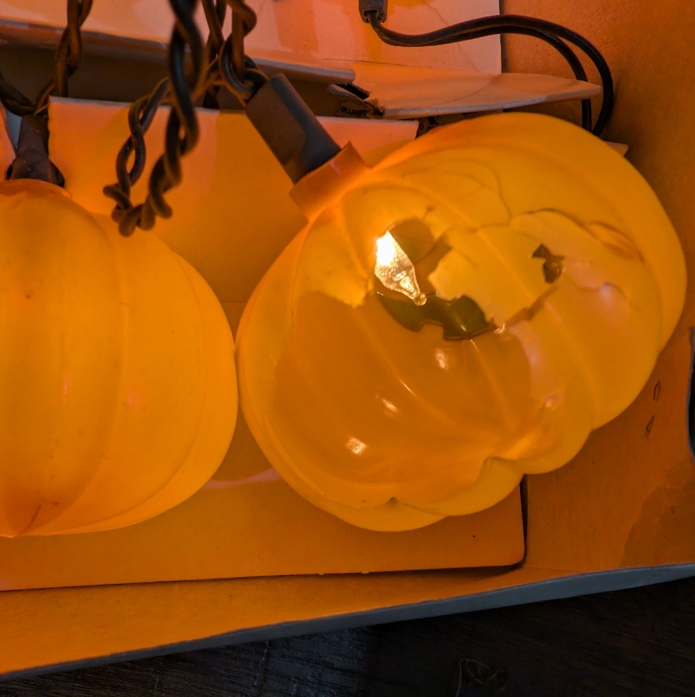 Vintage Jack-o'-lantern Halloween Lights - Picture 6 of 10